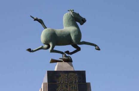 城市雕塑應(yīng)該怎么保護？呼吁大眾提升責(zé)任心