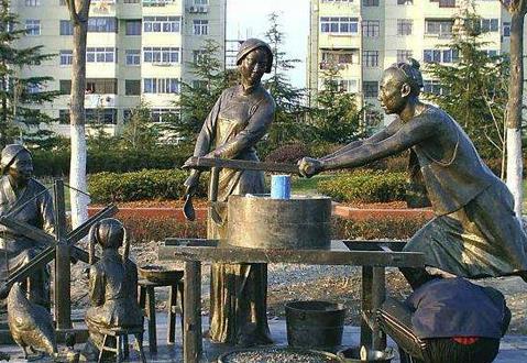 北京雕塑廠告訴你如何選擇雕塑廠家！