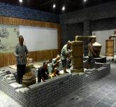 玻璃鋼雕塑的優(yōu)劣勢(shì)，北京雕塑廠向您詳解！
